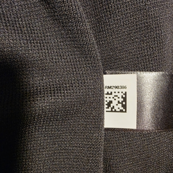 The North Face Women's Black Athletic Jacket - Picture 4 of 9